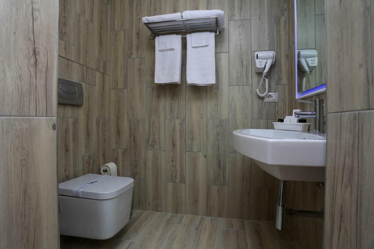 Emerald Boutique Hotel Tirana Zewnętrze zdjęcie