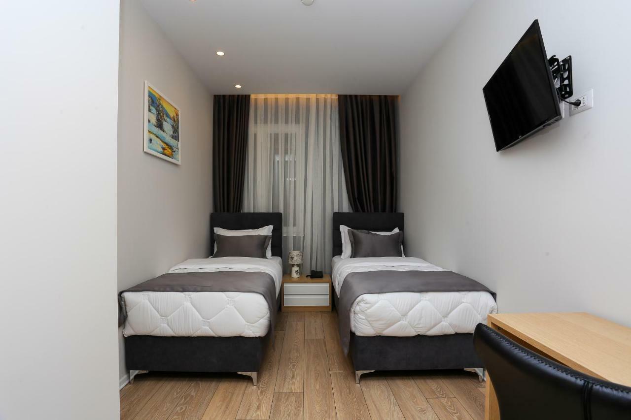 Emerald Boutique Hotel Tirana Zewnętrze zdjęcie